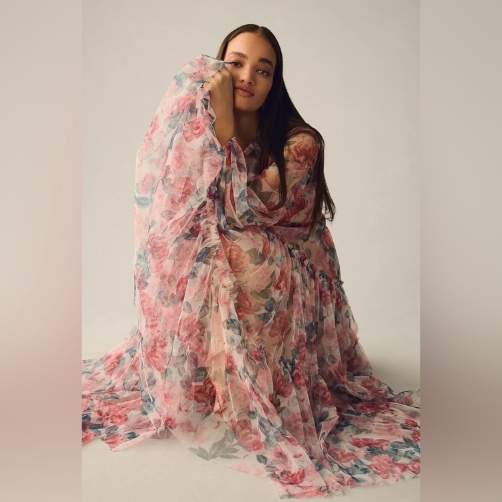 MAC DUGGAL
Tiered Tulle Dress Anthropologie - Picture 16 of 16